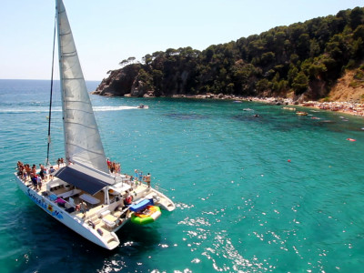 Croisière en catamaran avec BBQ